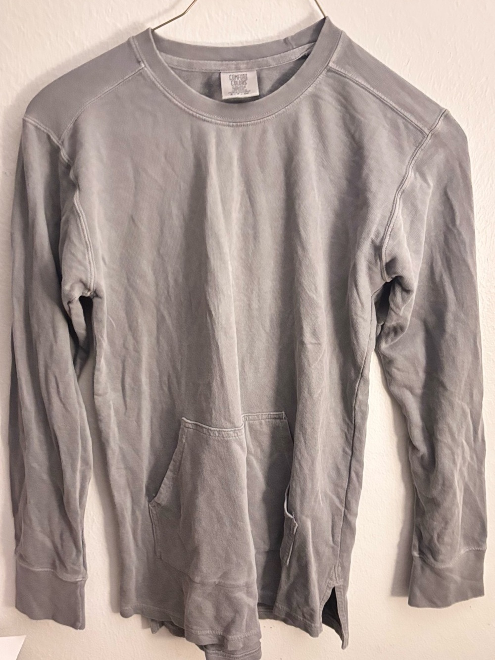Comfort Colors Men's Crewneck Sweatshirt in Light Gray